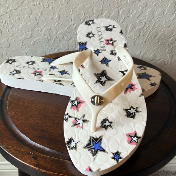 Coach: Abigail (A01821) Star Sandals/Flip Flops- Silver Tone- 7-8 - Picture 6 of 16